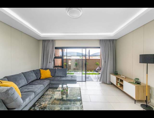 3 BEDROOM PROPERTY TO RENT IN BEDFORD GARDENS